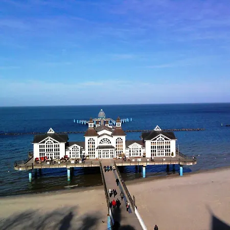 Haus Landseer - *
